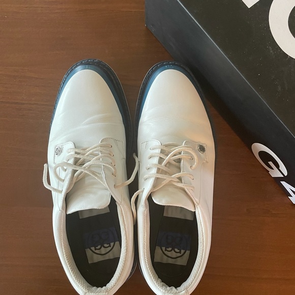 GFore gallivanter series - size 7 mens / 9 women’s -white and navy blues… - Picture 6 of 6